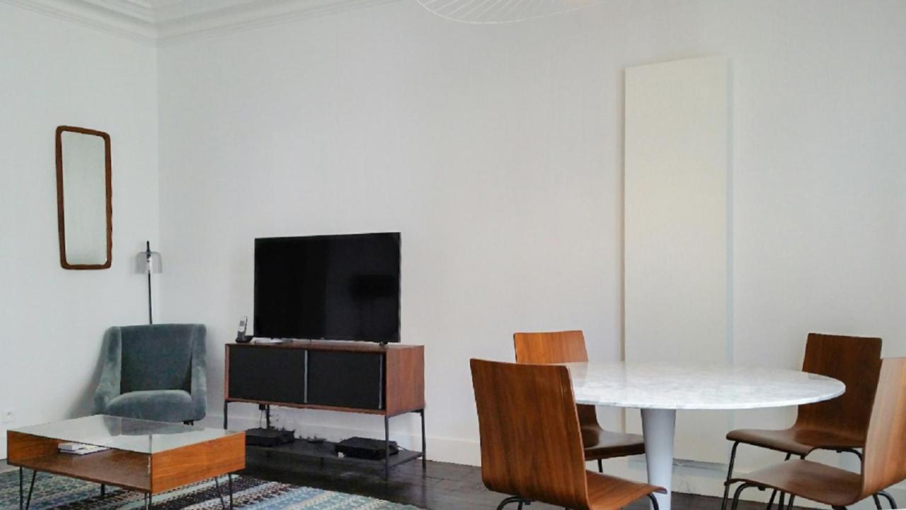 202095 - Charming Apartment For 6 People In The Heart Of Parijs Buitenkant foto