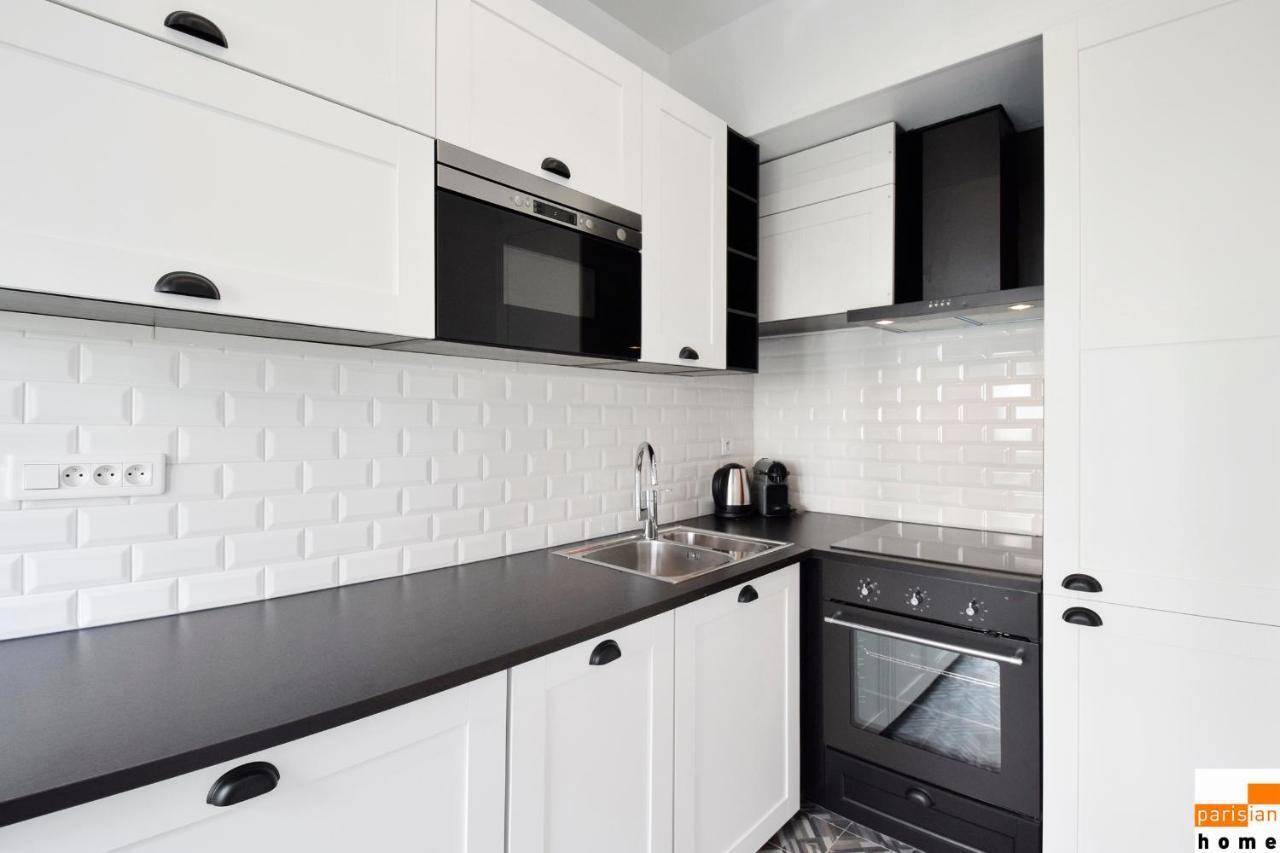 202095 - Charming Apartment For 6 People In The Heart Of Parijs Buitenkant foto